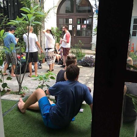 17You Inn Hostel Bangkok Kültér fotó